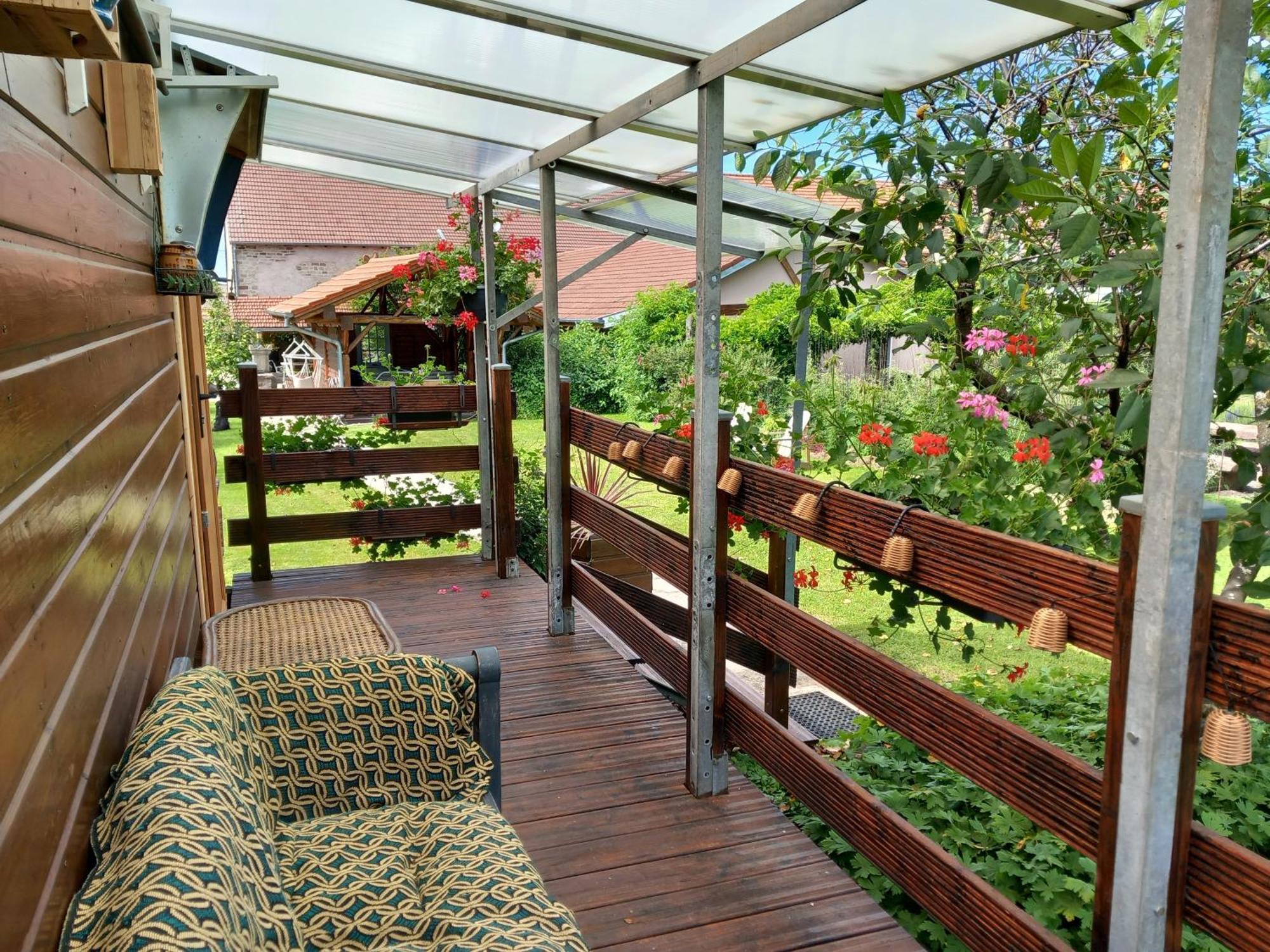 Villa Roulotte Du Berger Brouviller Esterno foto